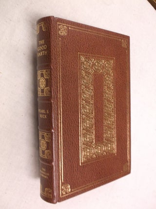 Item #20627 The Good Earth (Franklin Library). Pearl S. Buck