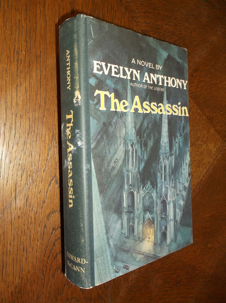 Item #25354 The Assassin. Evelyn Anthony, Evelyn Bridgett Patricia Ward-Thomas.